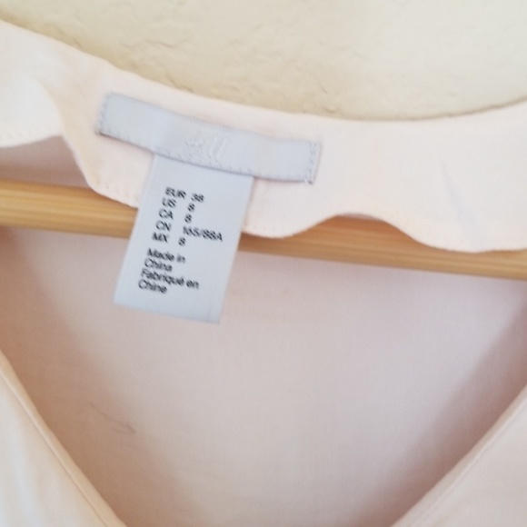 Cream top - Picture 2 of 2